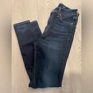 Lucky brand jeans dark wash size 28